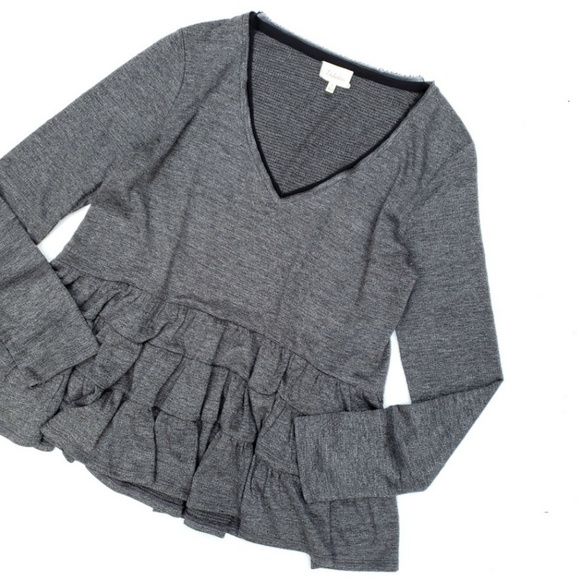 Anthropologie Tops - Anthropologie Deletta Gray Black Tiered Top